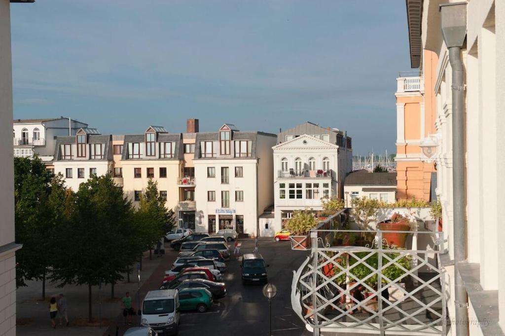 Villa Seeblick Warnemuende - Fewo Mit Meerblick Und Balkon Direkt Am Strand Fuer 2-4 Pers Росток Екстериор снимка