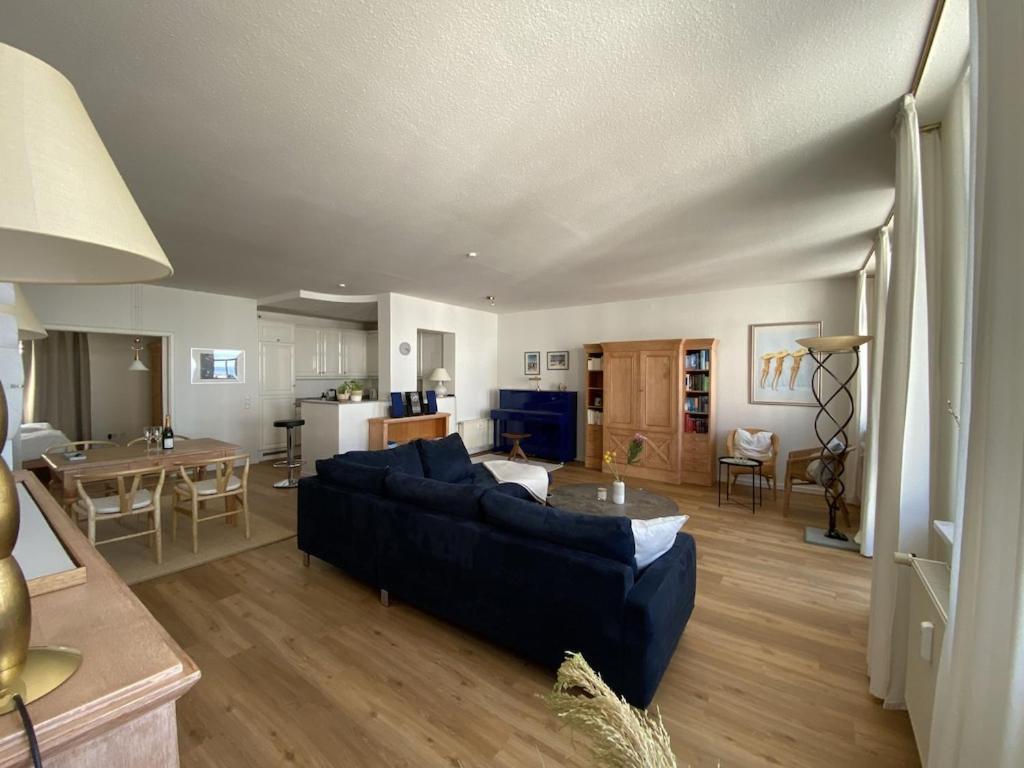 Villa Seeblick Warnemuende - Fewo Mit Meerblick Und Balkon Direkt Am Strand Fuer 2-4 Pers Росток Екстериор снимка