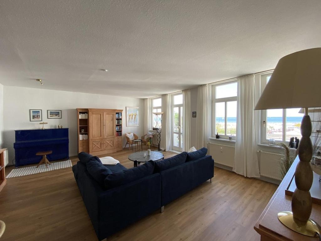 Villa Seeblick Warnemuende - Fewo Mit Meerblick Und Balkon Direkt Am Strand Fuer 2-4 Pers Росток Екстериор снимка